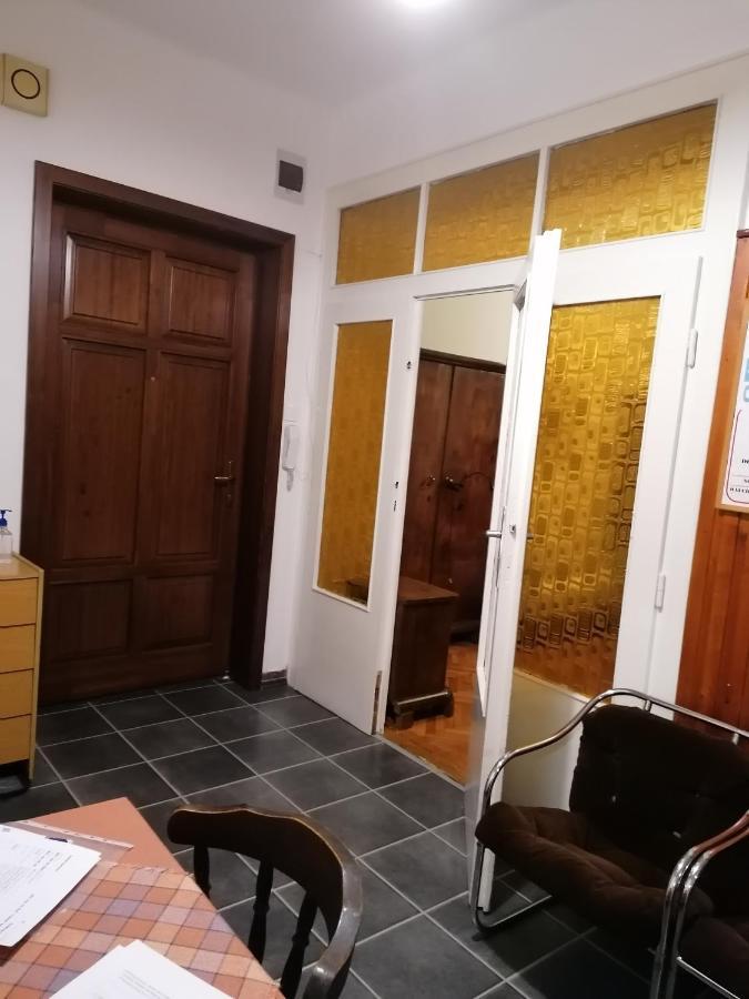 Szatmari Apartman มิชโคลซ์ ภายนอก รูปภาพ